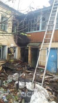 В Орле во время пожара в нежилом доме был спасен человек