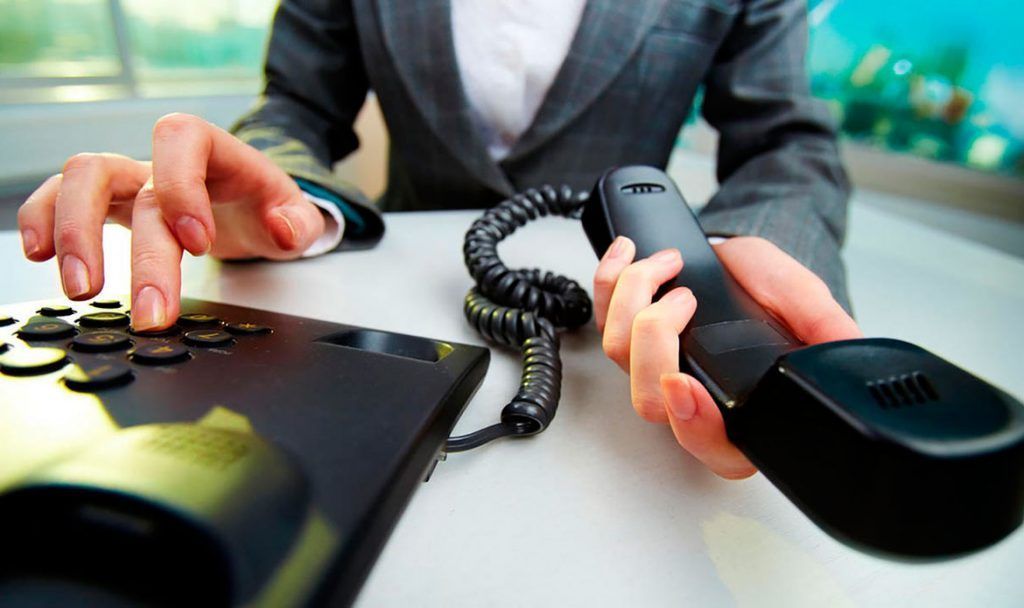 Орловчанам рассказали, куда звонить в случае ЧП на новогодних праздниках