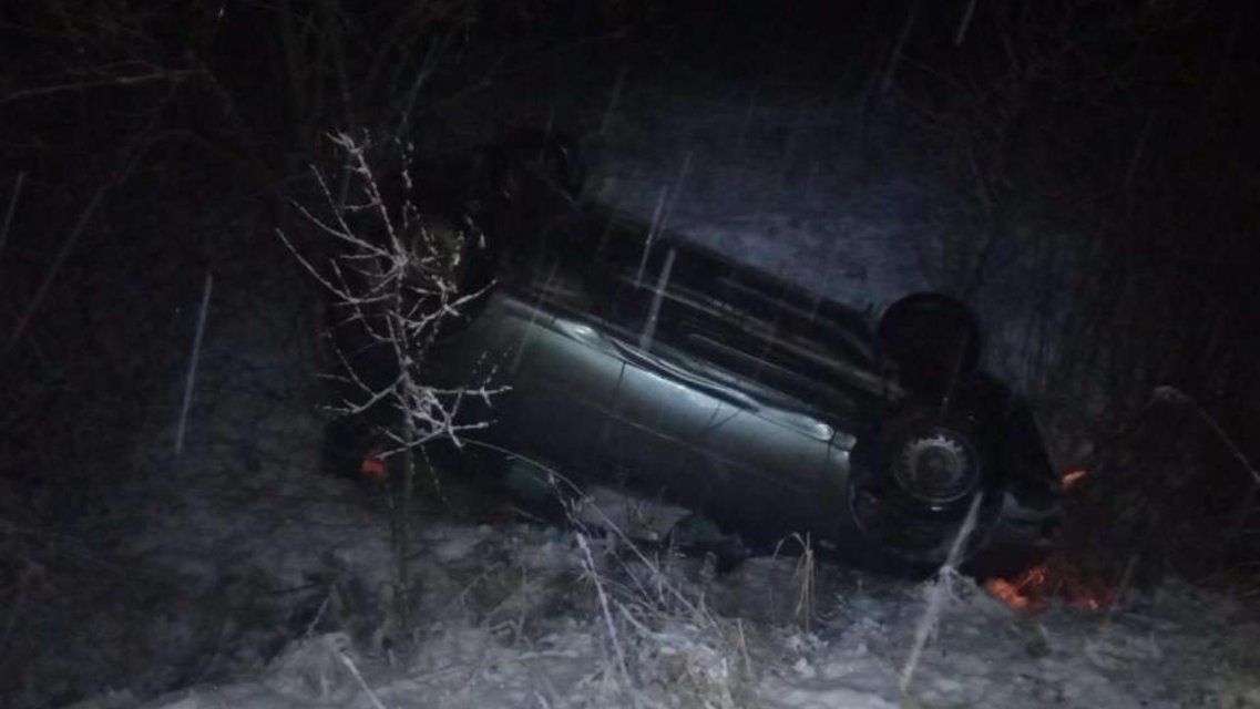 На Орловщине ночью перевернулся автомобиль «Лада»