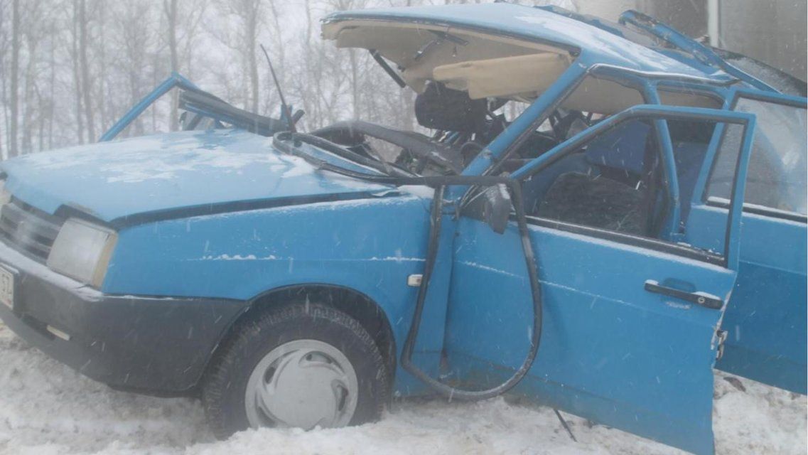 В страшной аварии под Орлом погибли двое молодых людей