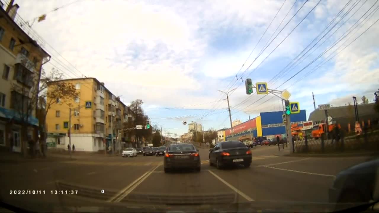 В Орле водители упорно нарушают правила дорожного движения