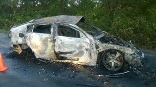 Под Орлом в результате ДТП сгорел BMW Х6