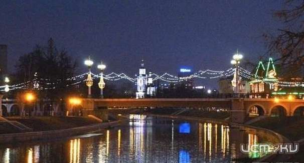 С подрядчика взятки гладки: в Орле устанавливали праздничную иллюминацию без гарантии