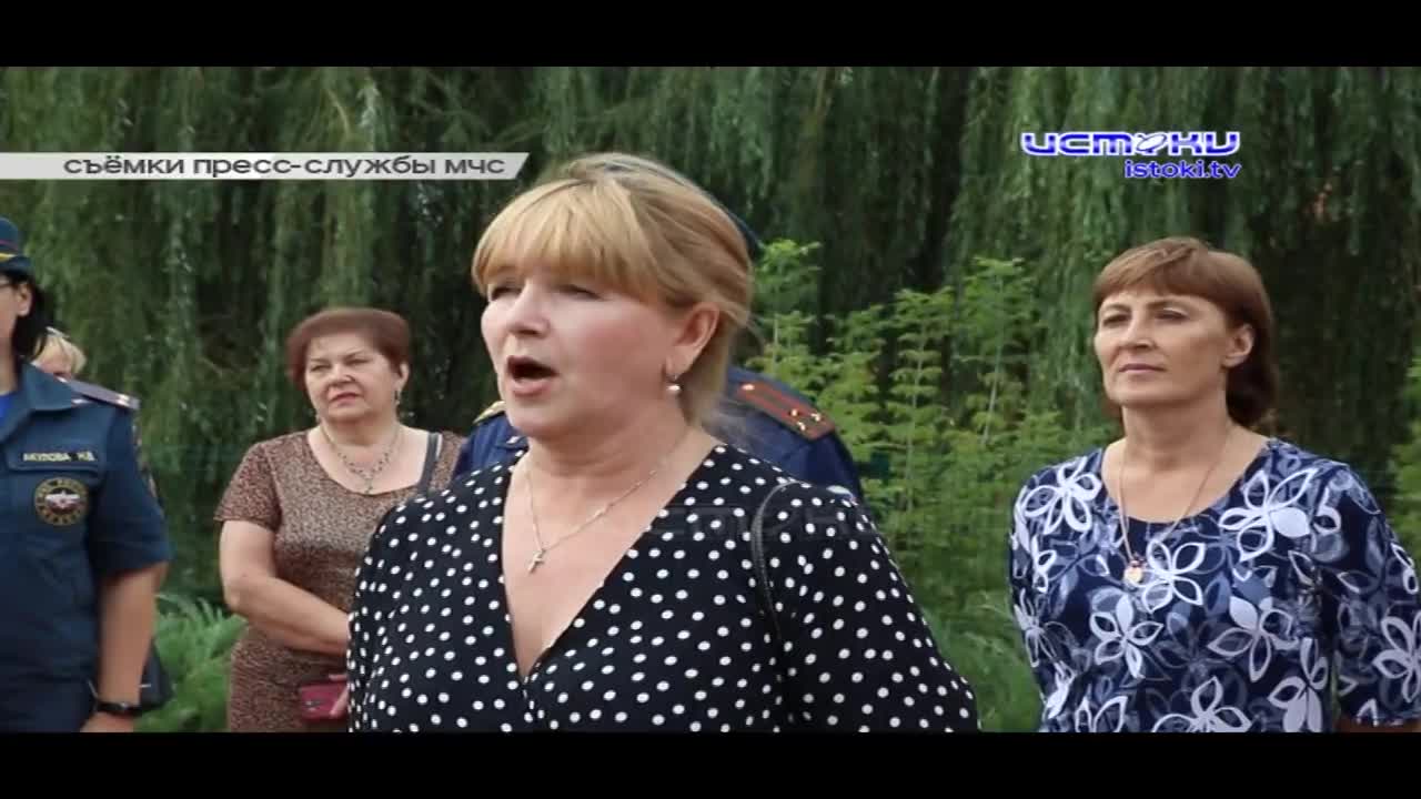 У «Кадетов Орловщины» пополнение: в Знаменской школе 50 юных первоклассников стали кадетами-спасателями МЧС России