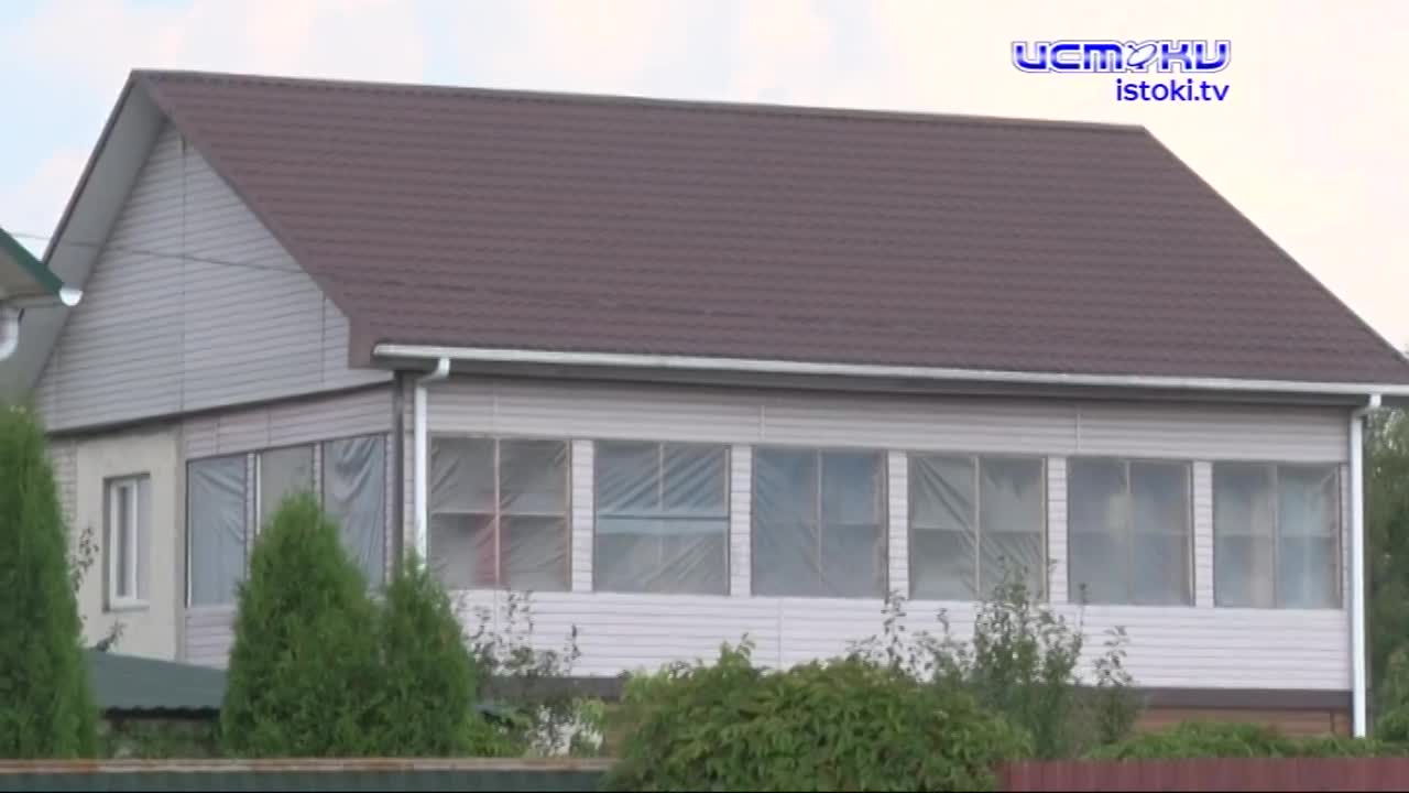 Остановку запретили, дороги как в глухой деревне, стаи бродячих псов. Жители Никуличей рассказали о проблемах в их деревне, которая следует сразу за в...