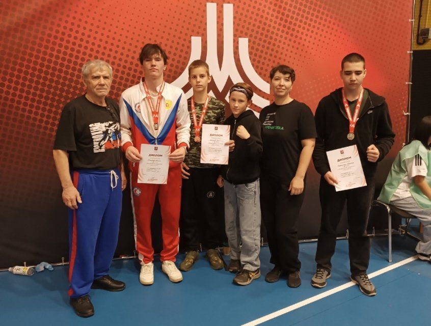 Орловские спортсмены привезли медали со Всероссийских соревнований по кикбоксингу