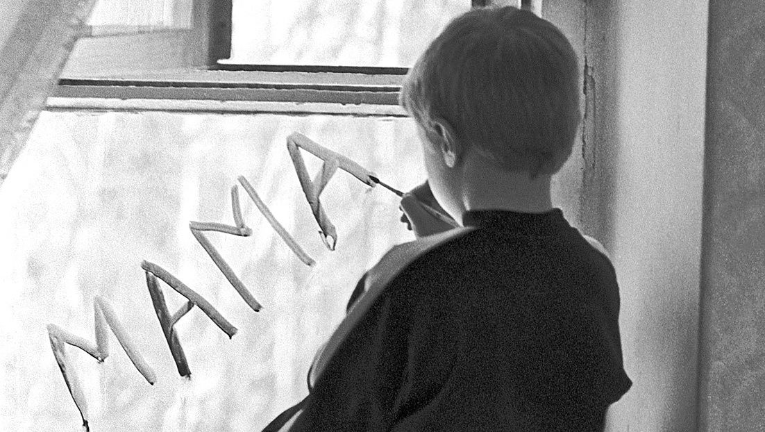 В Международный день пропавших детей в Орле пройдет акция «Освети путь домой»