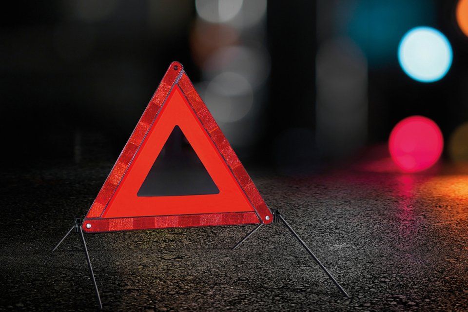 Ночью на орловской трассе автомобилист сбил пенсионера и скрылся с места ДТП