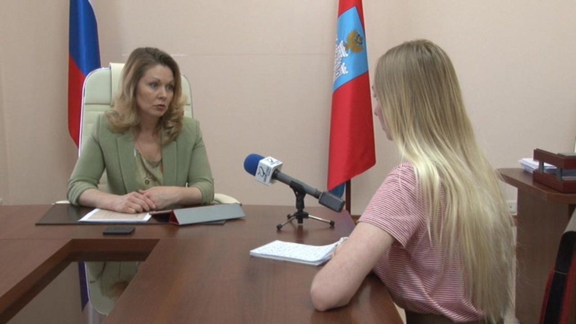 ЕГЭ-2020, новый учебный год и открытие детсадов — в программе «Интервью»