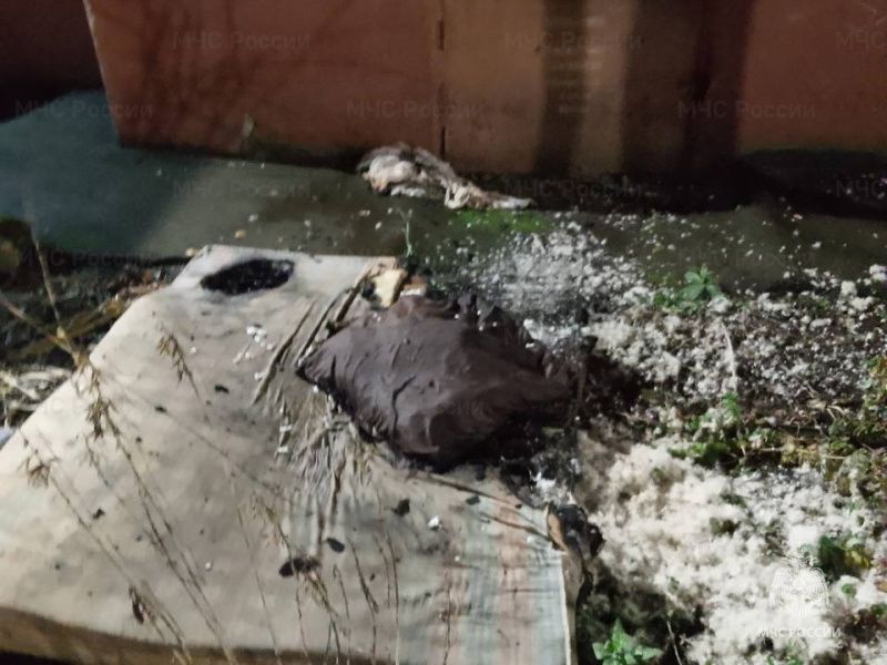 В Орле из горящей квартиры спасли молодого мужчину