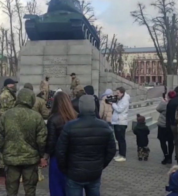 В сети появилось фейковое видео о якобы прошедшем антивоенном митинге в Орле!
