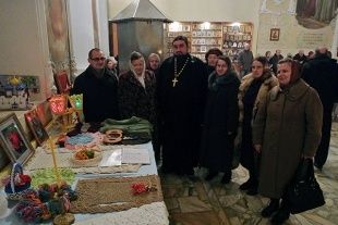 В Богоявленском соборе прошла выставка работ учащихся Центра православных инвалидов по слуху