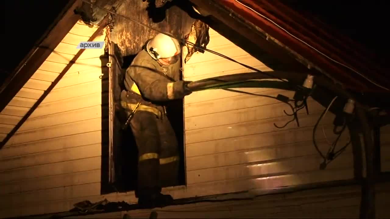 Не поддаться страху и панике. Орловские спасатели учились справляться с эмоциями на огненной полосе препятствий