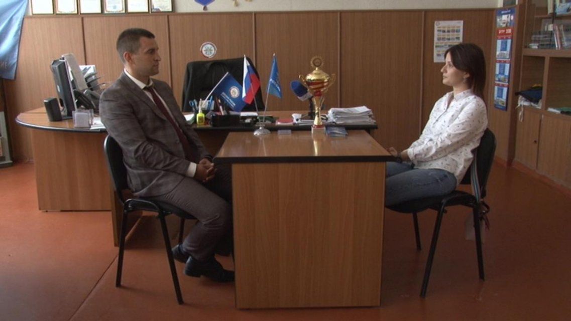 С любовью к небу: директор центра «Десантник» — в программе «Интервью» 