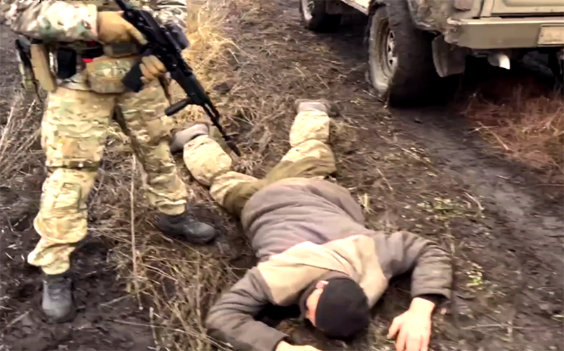 При содействии СОБР «Орёл» Росгвардии пресечен незаконный канал доставки в регион средств поражения 