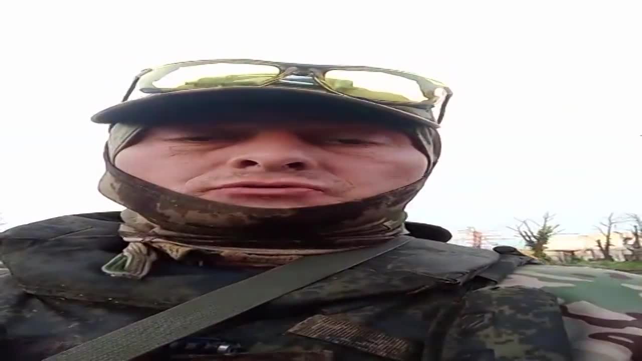 Доброволец из Орловской области, который находится в Бахмуте, обратился к Клычкову с требованием защитить его многодетную семью