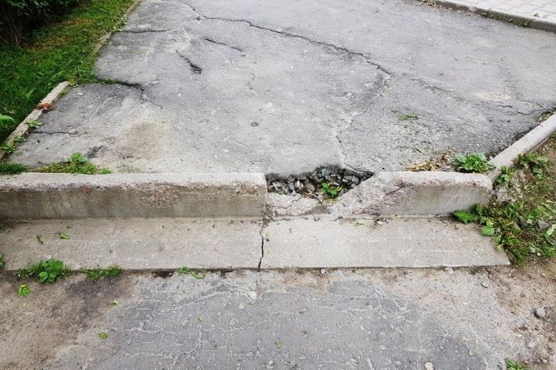 В ближайшее время в Орле отремонтируют тротуары еще на 70 миллионов рублей