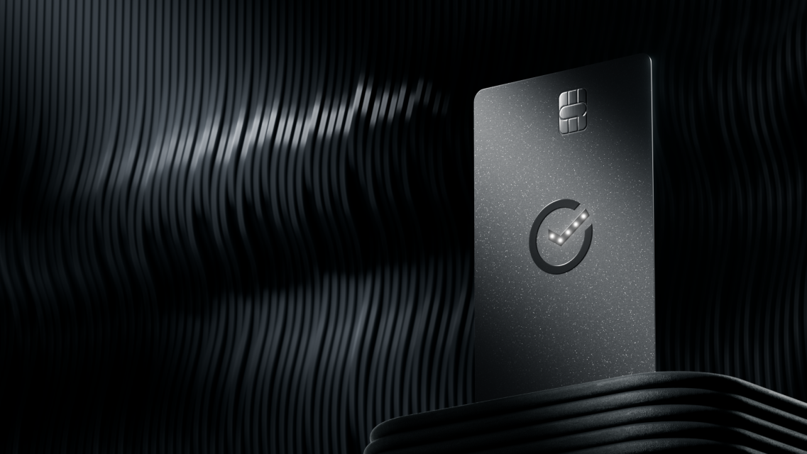 Сбер выпустил кредитку с лимитированным дизайном и светодиодами