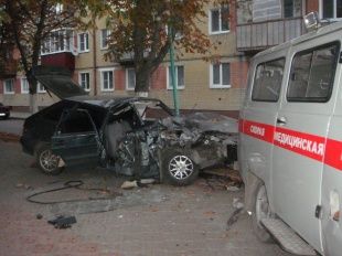 Полицейский на момент аварии, в которой погибла жена мэра города Ливны, был пьян