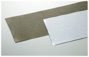 Плинтус алюминиевый: легко купить и дом преобразить!