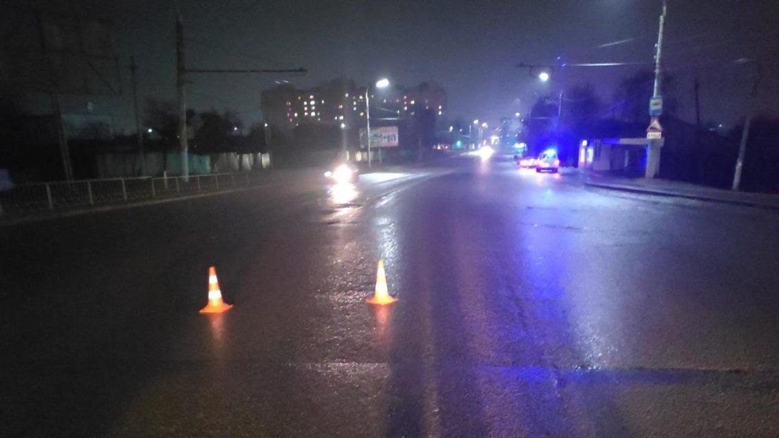 В Орле водитель «Хонды» сбил ребенка, перебегавшего дорогу на красный