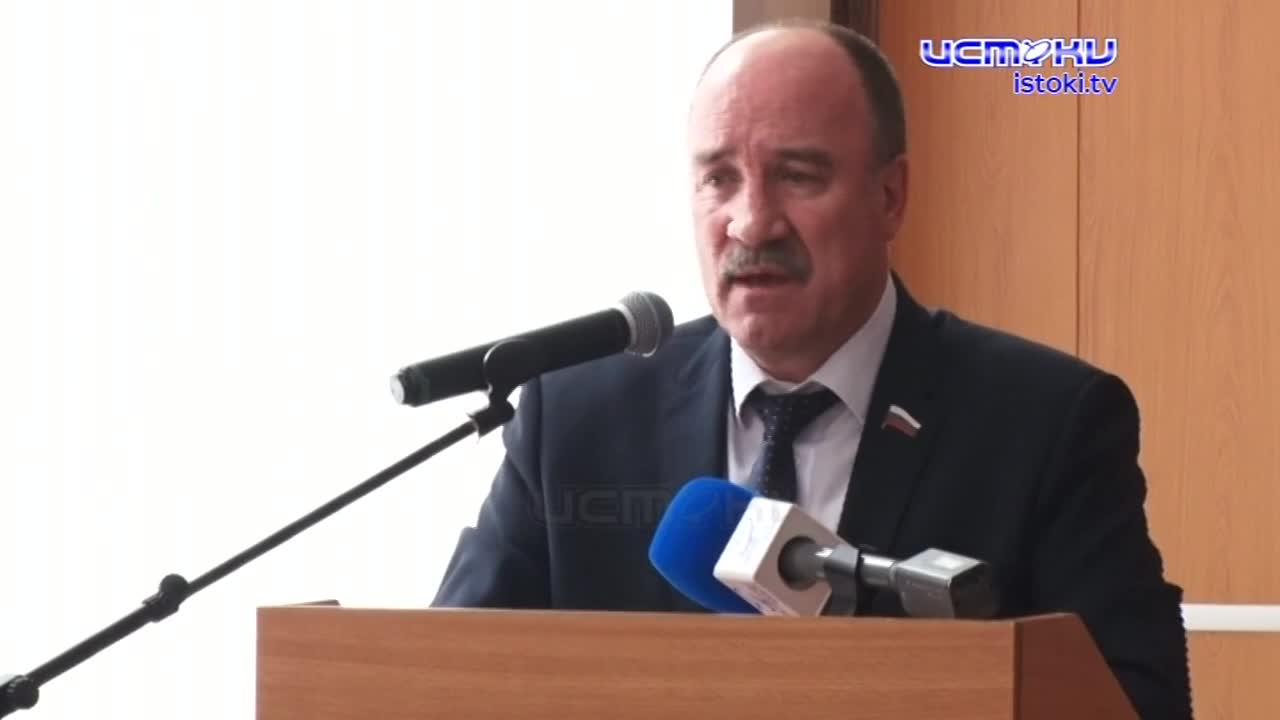 День областного Совета прошел в Покровском районе. Какие вопросы были затронуты?