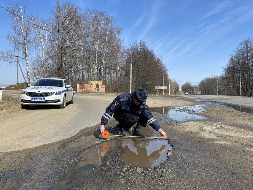 «Подъезд к музею-усадьбе Спасское-Лутовиново» небезопасен для движения