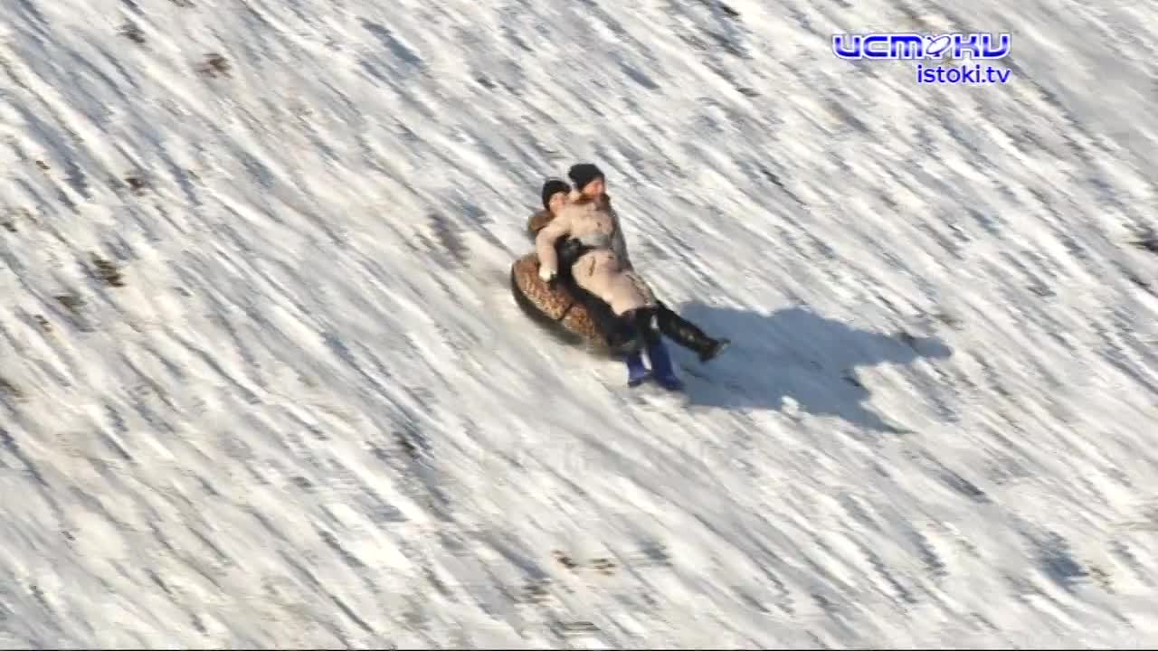 Кататься или нет - вот в чем вопрос. Чиновники вышли на борьбу с любителями спуститься с горочки