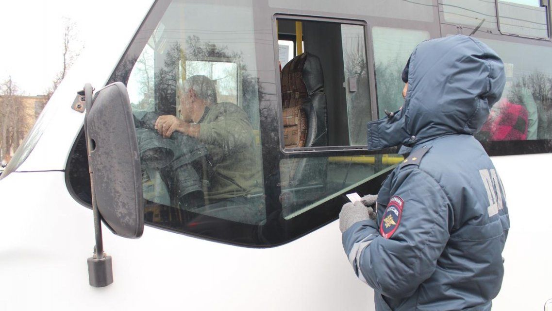 За месяц водители орловских маршруток нарушили ПДД 80 раз 