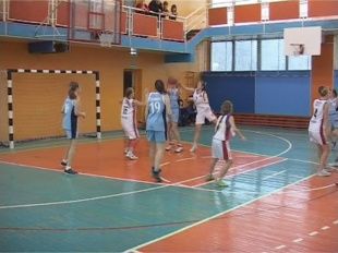 Ливенские баскетболистки увезли главный трофей турнира в Орле 