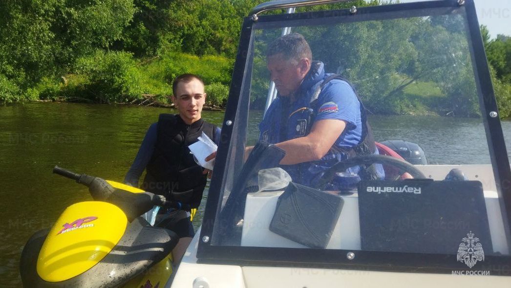 Орловские водоемы патрулируют спасатели