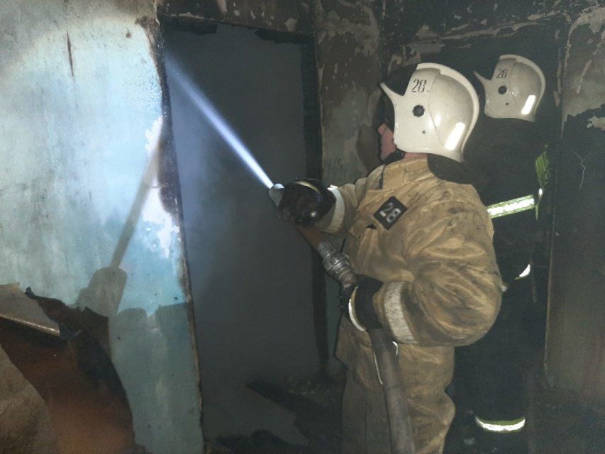 Из пятиэтажки в Орле эвакуировали 12 жильцов и спасли пенсионера 