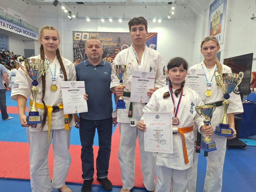  Орловские спортсмены завоевали несколько медалей на первенстве России по киокусинкай карате