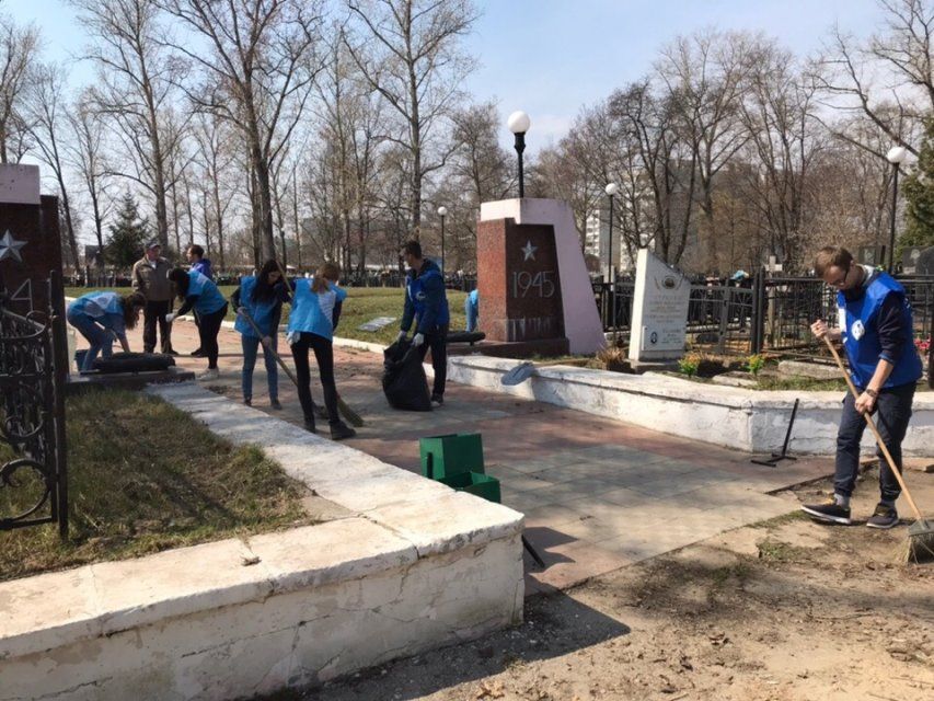 Субботник продолжается: волонтеры Победы наводят чистоту на Орловщине