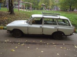 Городские дворы освободят от бесхозных автомобилей
