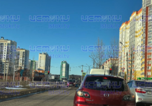 Пока мэрия получает технические условия, новый светофор в микрорайоне Зареченский в Орле уже заработал