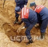 В Орле мужчина провалился в коллектор, а в Дмитровском районе изъяли авиабомбу... Сводка МЧС