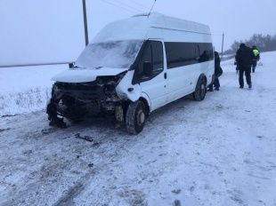 Микроавтобус с детьми попал в ДТП в Орловском районе 