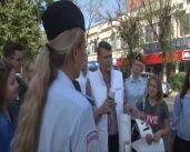 В Орле на переходах появились граффити от ГИБДД. Видео