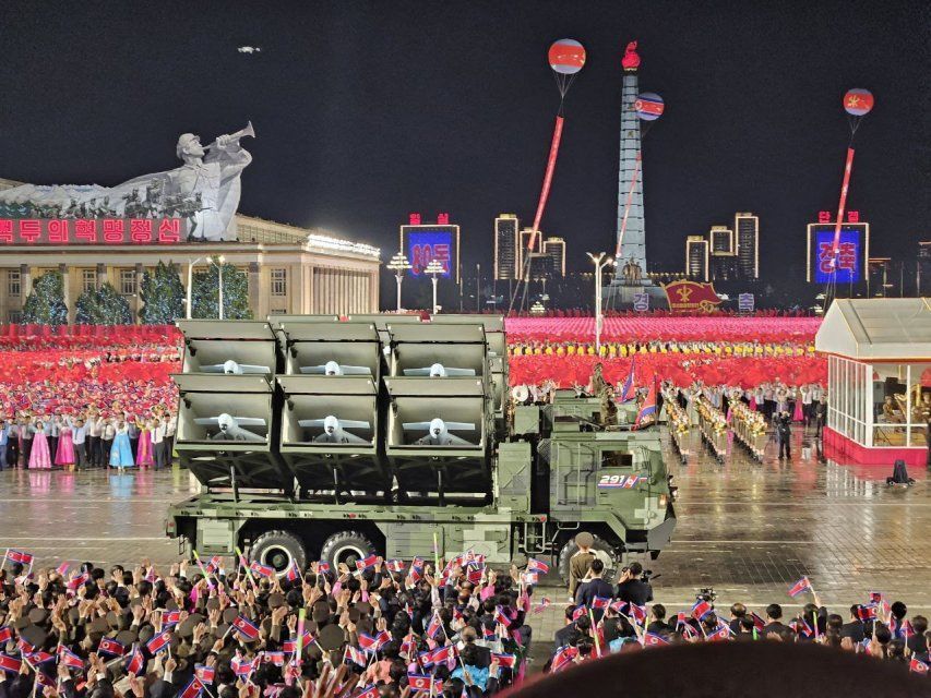 Губернатор Орловщины Клычков побывал на военном параде в Северной Корее