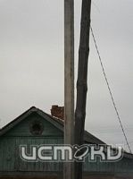 В ожидании краха деревянной световой опоры 