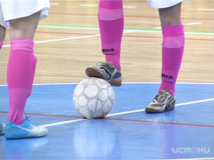 Орловские футболистки - четырехкратные чемпионы!