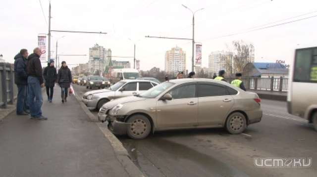 Из-за массового ДТП в Орле образовалась крупная пробка 