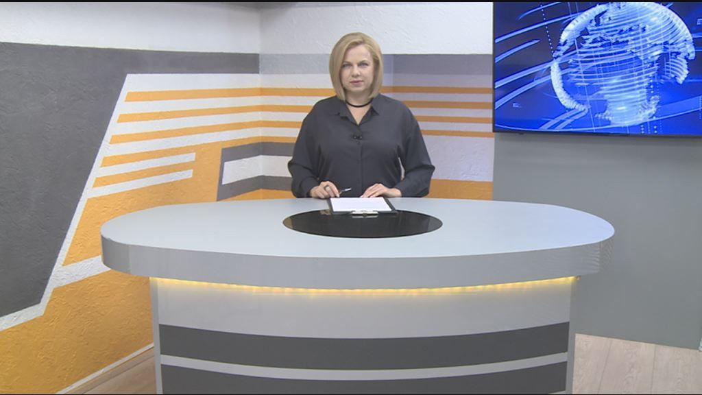 В Орле продолжают бесцеремонно спиливать деревья, в регионе остро не хватает врачей и в краеведческом музее открылась выставка, посвященная 100-летию «Спасского-Лутовиново». Об этом и не только в 19:00 в программе "Оперативный эфир"