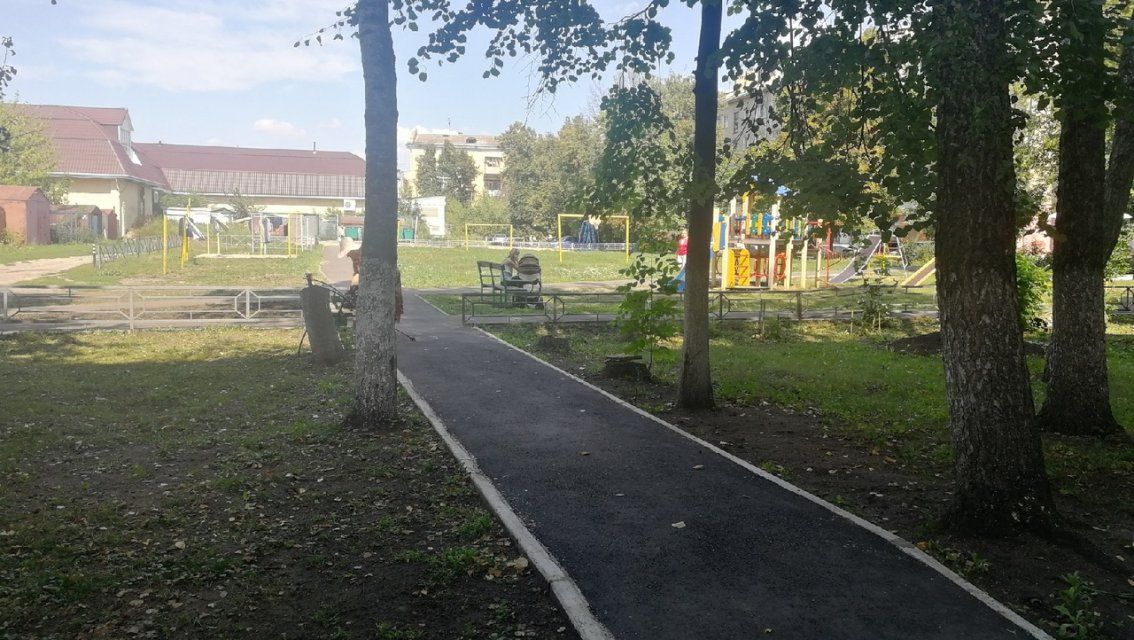 Музалевский и Муромский проконтролировали, как ремонтируют дворы в Орле