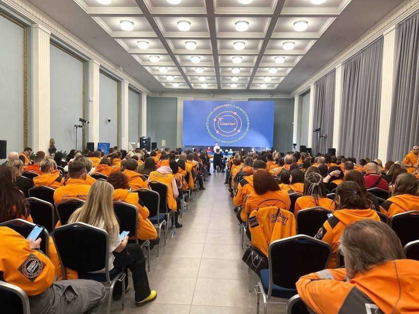 Участники отряда «ЛизаАлерт» Орловской области выбрали лучшего среди своих. 