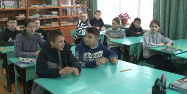 С понедельника все в школу! Клычков рассказал о ситуации с коронавирусом, анонсировал серьезную стройку и ответил на наш вопрос…