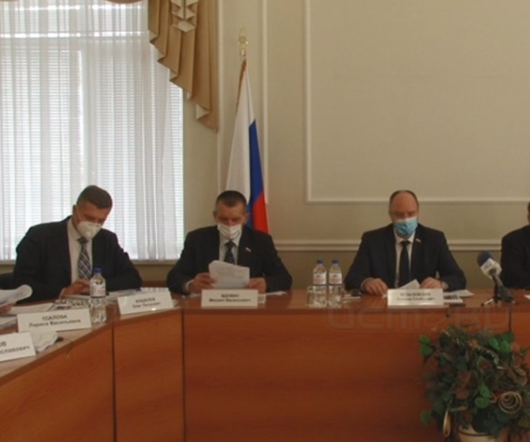 Губернатор области и спикер облсовета отчитаются о работе за 2020 год