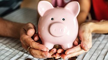 Из-за отказа выплачивать дивиденды акционерам акции «Газпрома» уже упали в цене, но на этом проблемы не заканчиваются, считают эксперты АО «Инвестиционная компания ЛМС»