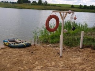 Купаясь в озере «Светлая жизнь», женщина наткнулась на тело утонувшего мужчины